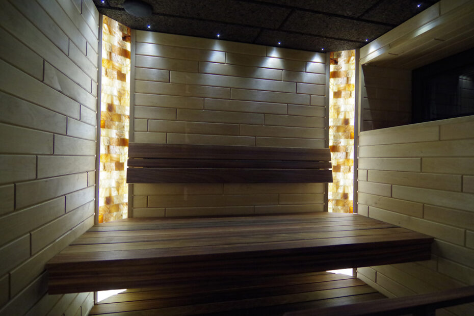 Salt-bricks-in-sauna-01
